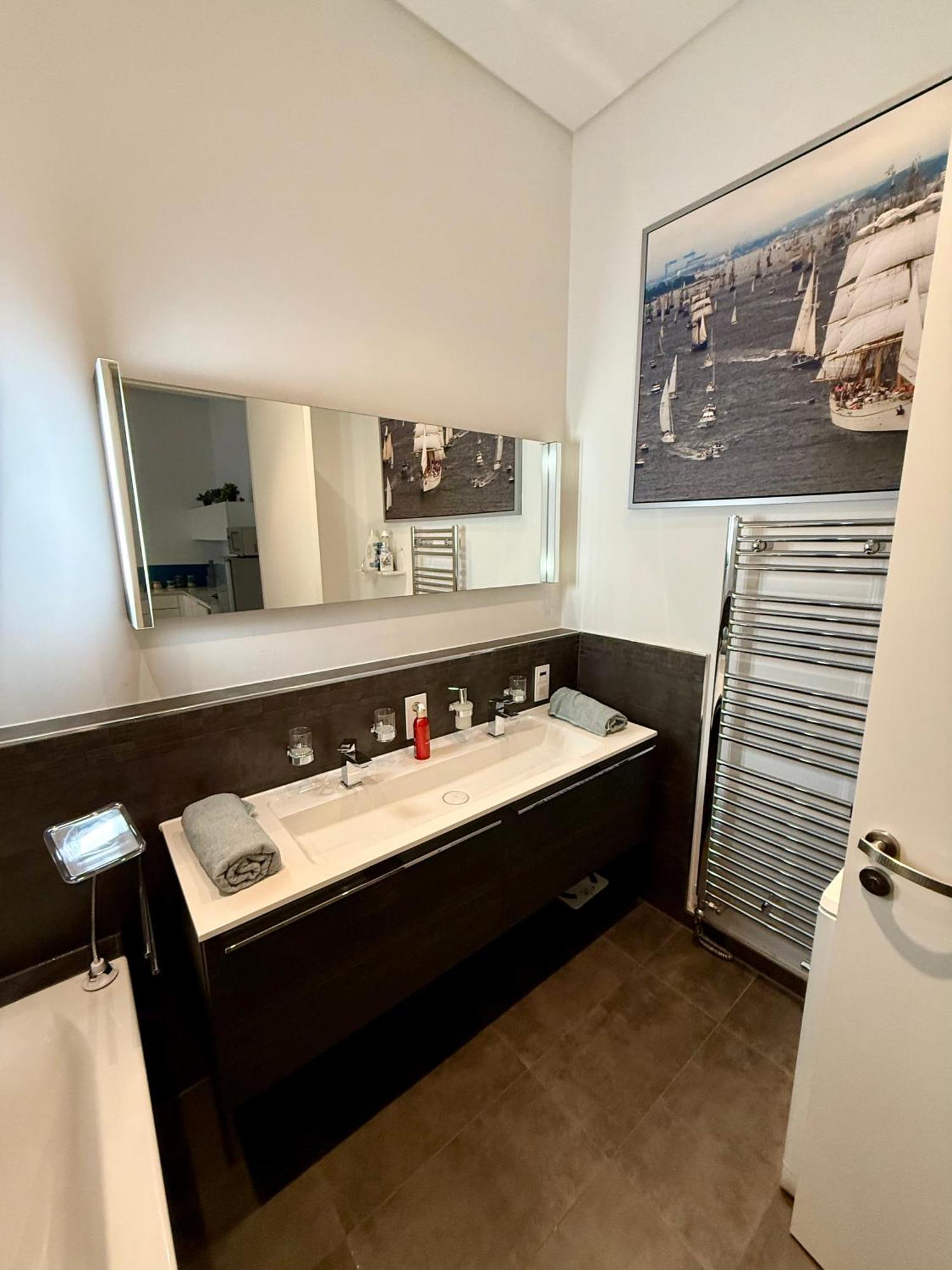 Relax-Wohnung Mit Balkon Ueber Die Weisse Elster ไลป์ซิก ภายนอก รูปภาพ